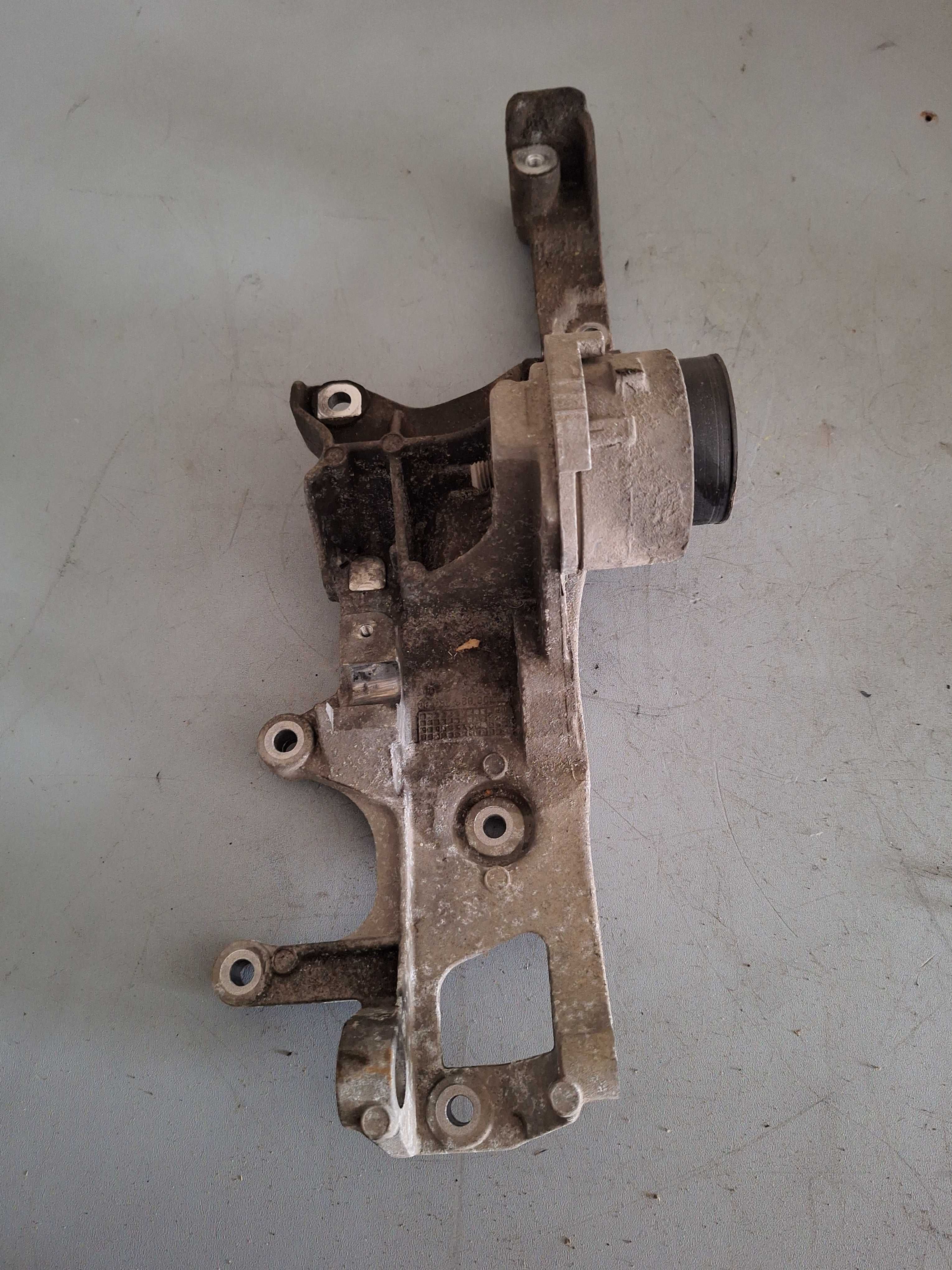 Łapa wspornik alternatora Expert Jumpy 2,0 HDI 10-16R
