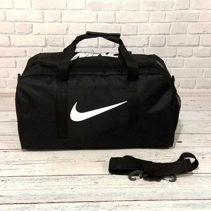 Спортивна дорожня сумка Nike / Найк чорна, для спорту, залу, тренувань