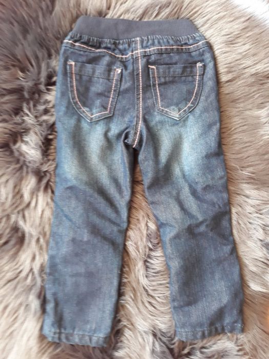 Spodnie jeansowe ocieplane rozmiar 92 nowe