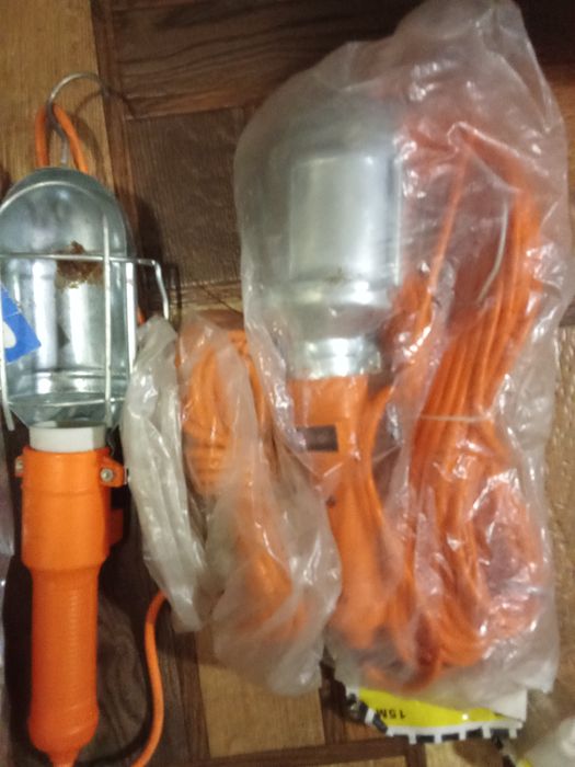 Лампы- переноски одним лотом