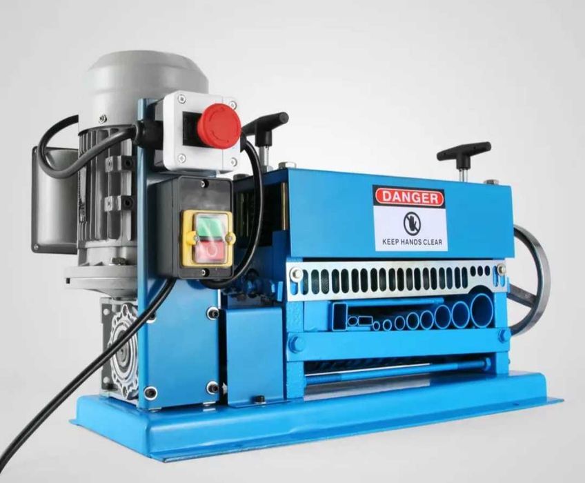 Elektryczna korowarka do kabli maszyna do izolacji. Mocny silnik.