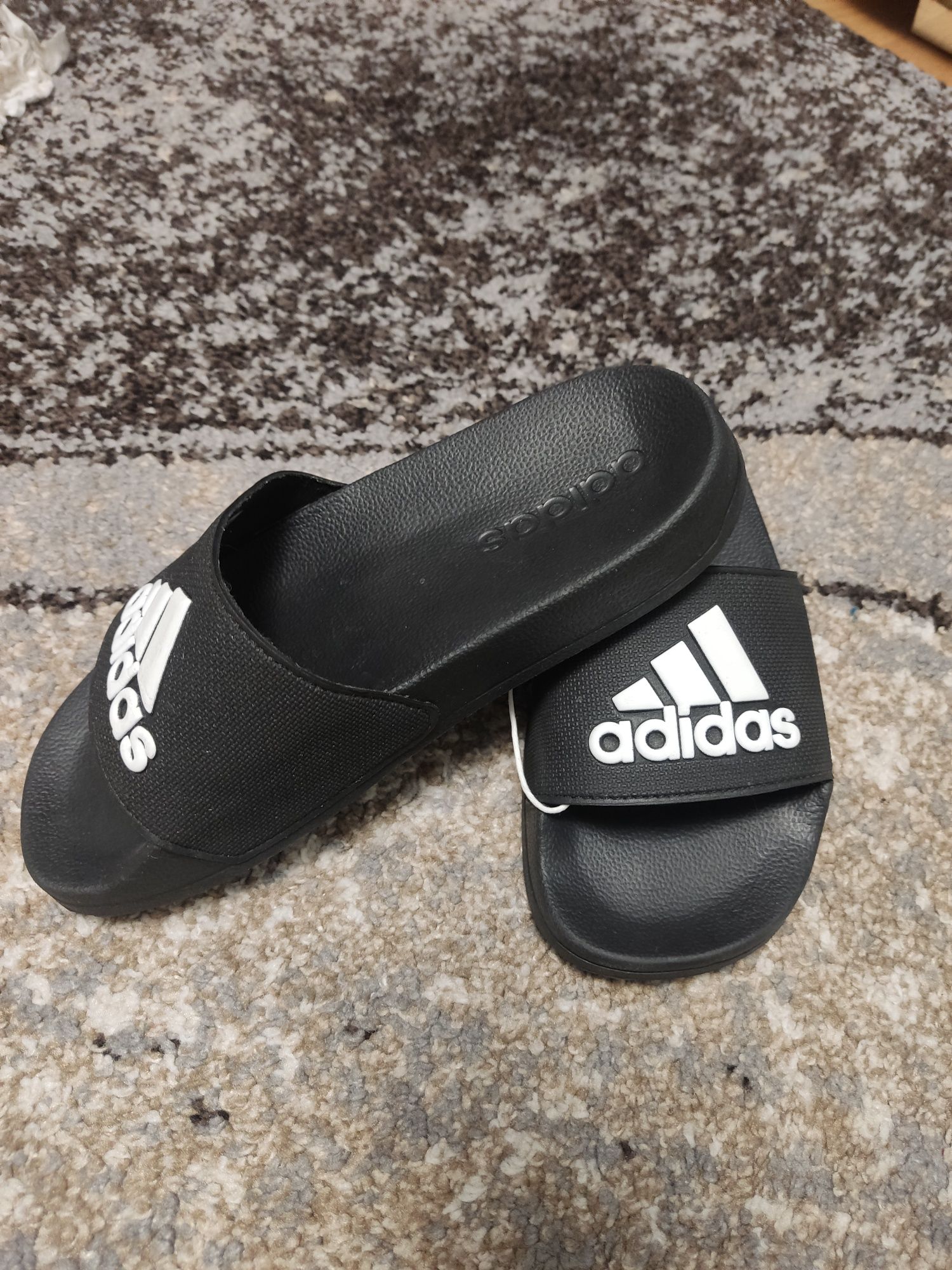 Klapki Adidas nowe