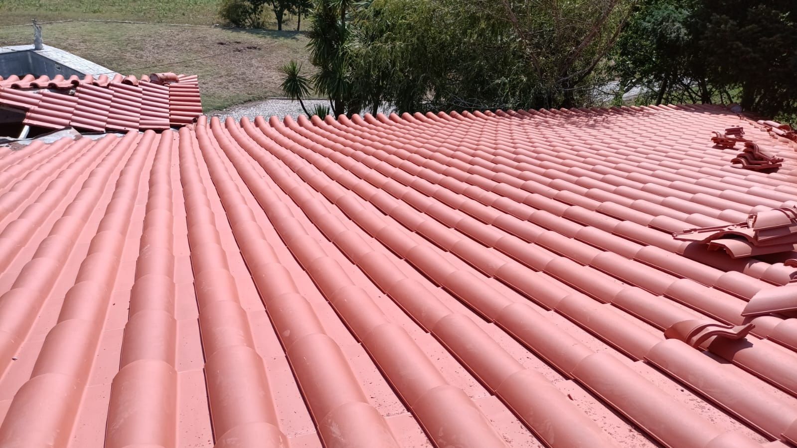 Telhados limpeza e impermeabilização