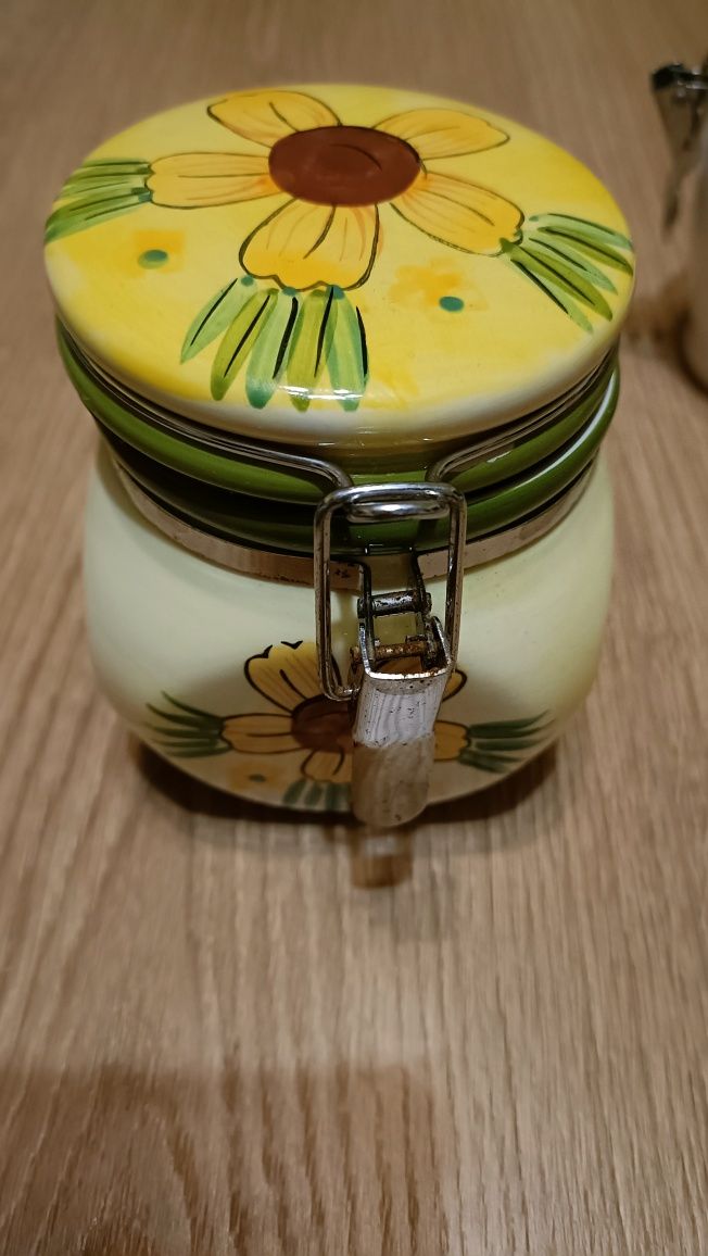Porcelanowe ceramiczne zamykane pojemniko kuchenne