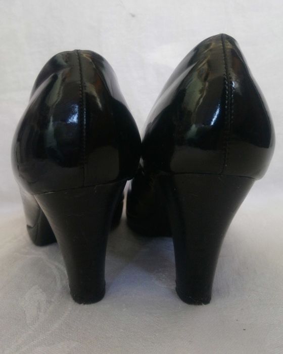 Туфлі чорні лакова шкіра розмір 39 підбор і платформа