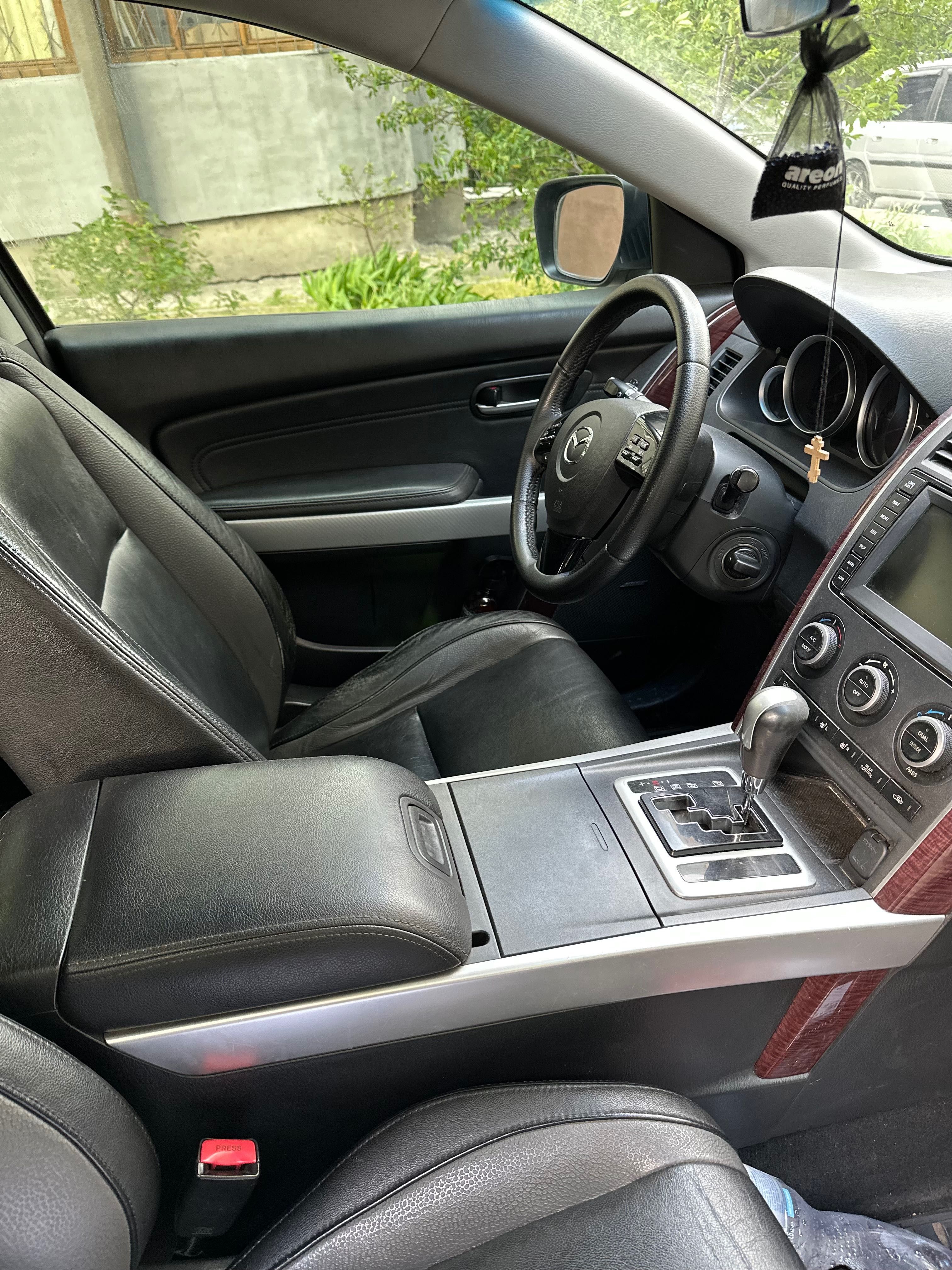 Продам Mazda CX9