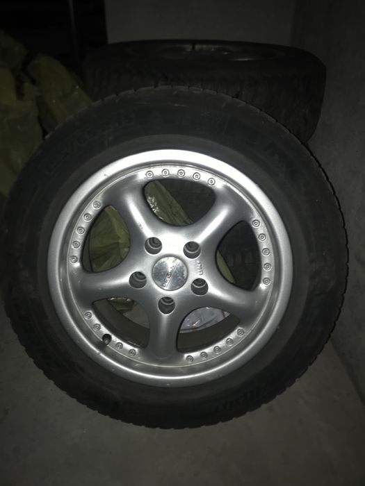Opony zimowe na alufelgach 195/65r15