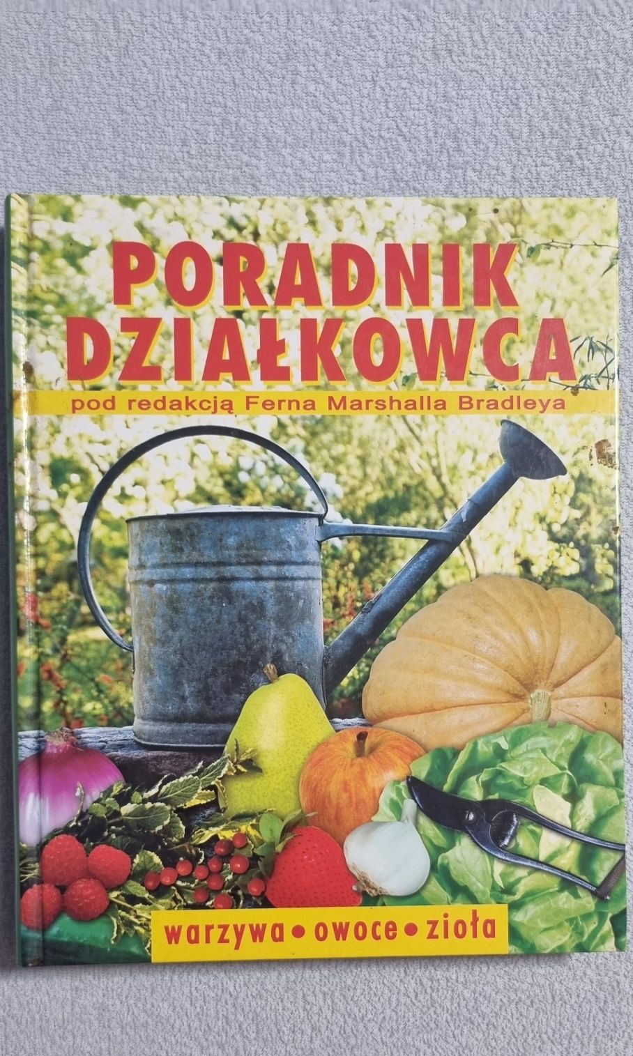 Książka, miękka lub twarda oprawa