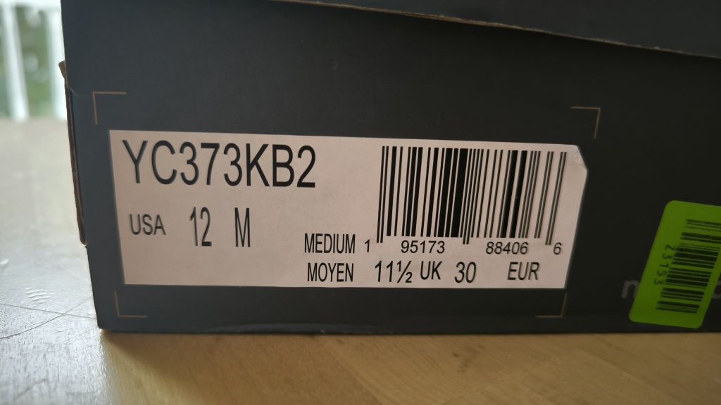 Sneakersy New Balance dziecięce, r. 30, nowe