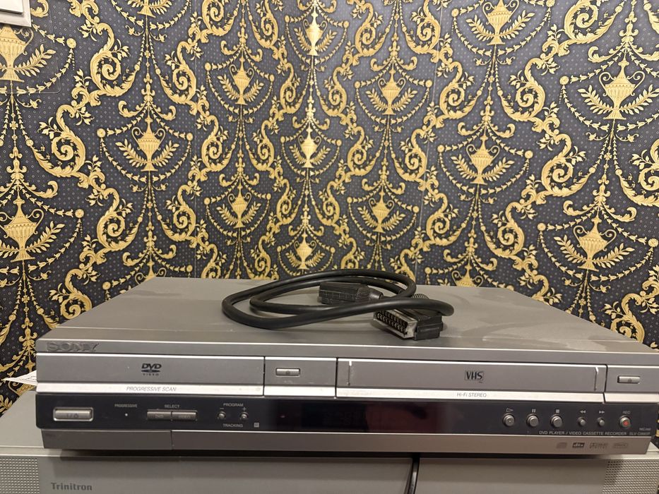 Відеомагнітофон sony dvd £ vhs