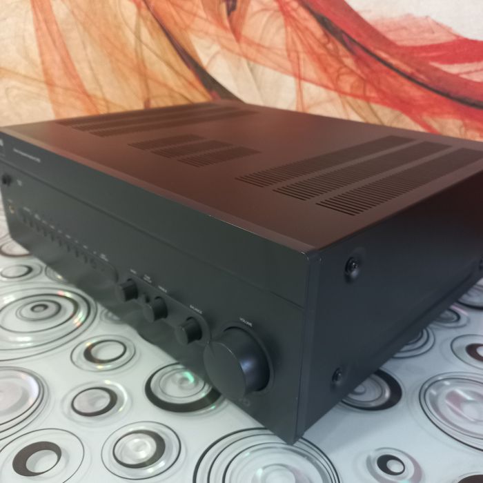 NAD C 372   підсилювач