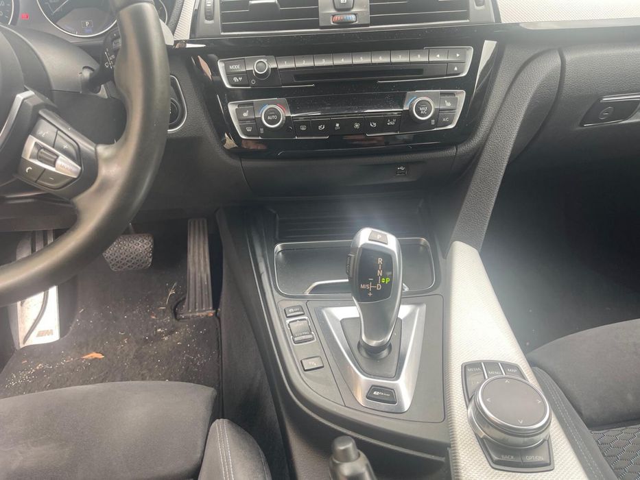BMW 330e pack M i performace