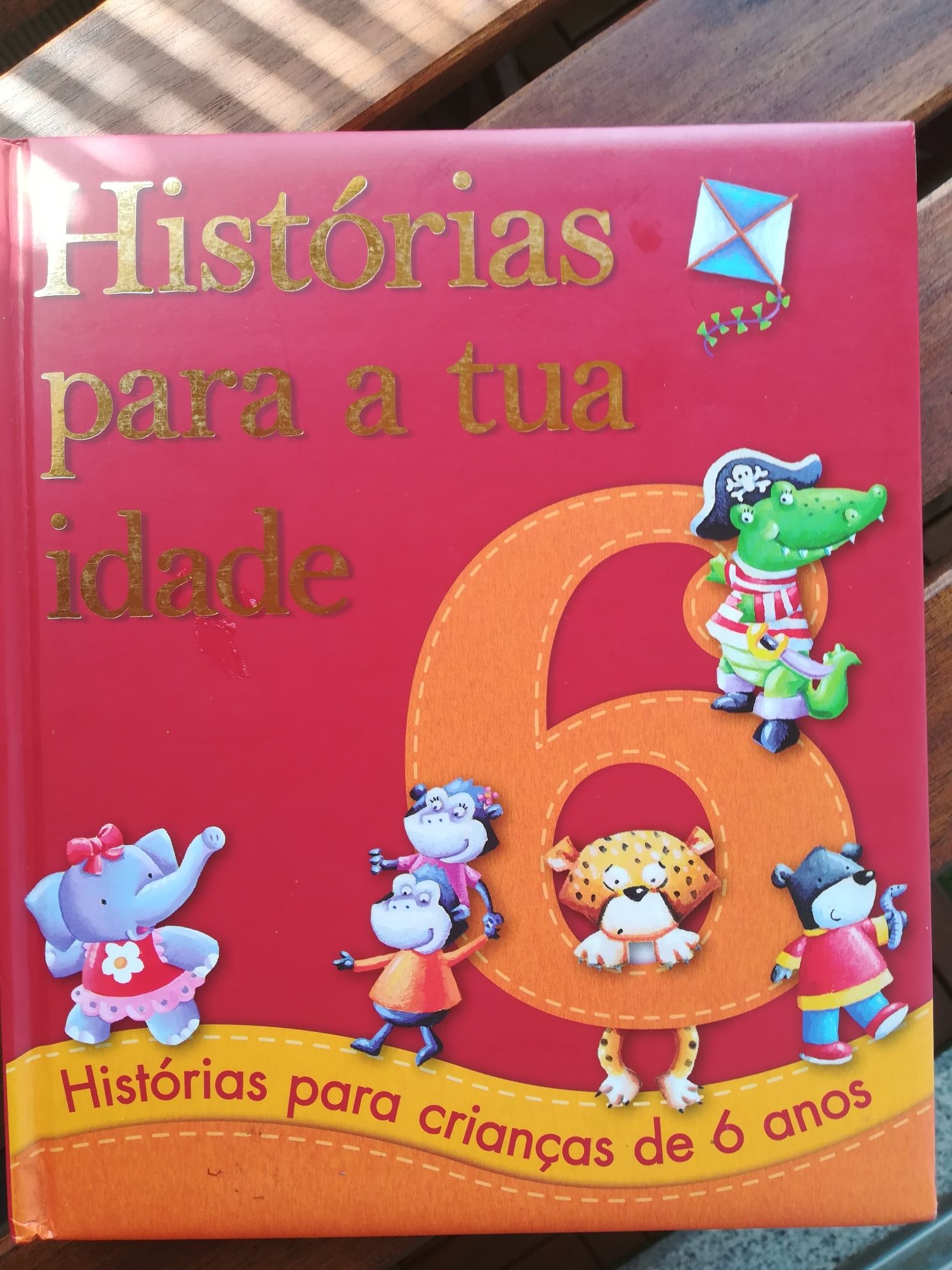 Livros infantis impecáveis