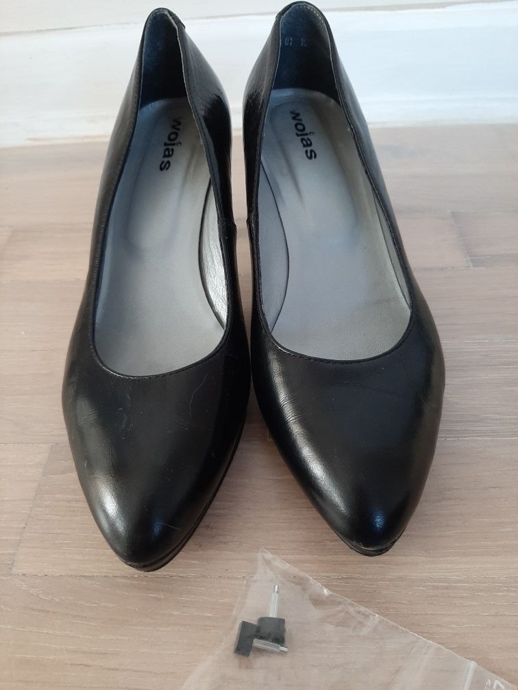 Buty obcas Wojas r.39