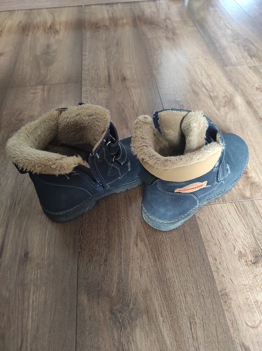 Buty ocieplane dla chłopca 35