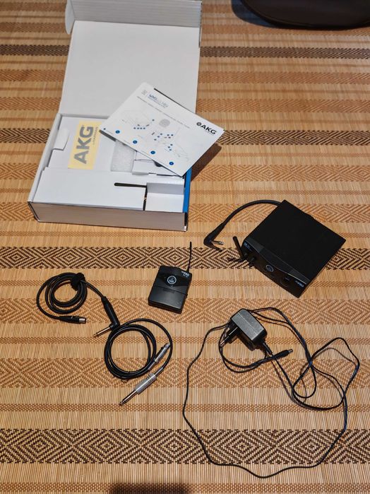 Wireless guitar AKG WMS 40 Mini Instrument ISM3
