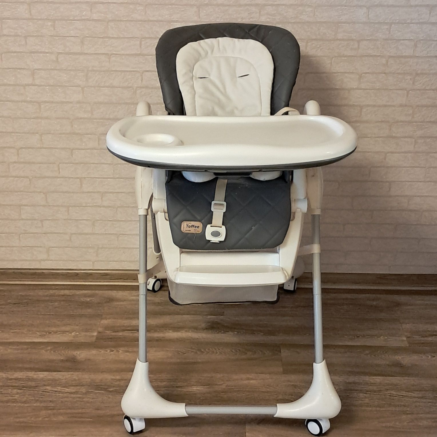 Стільчик для годування Carrello Toffee CRL-9502/3