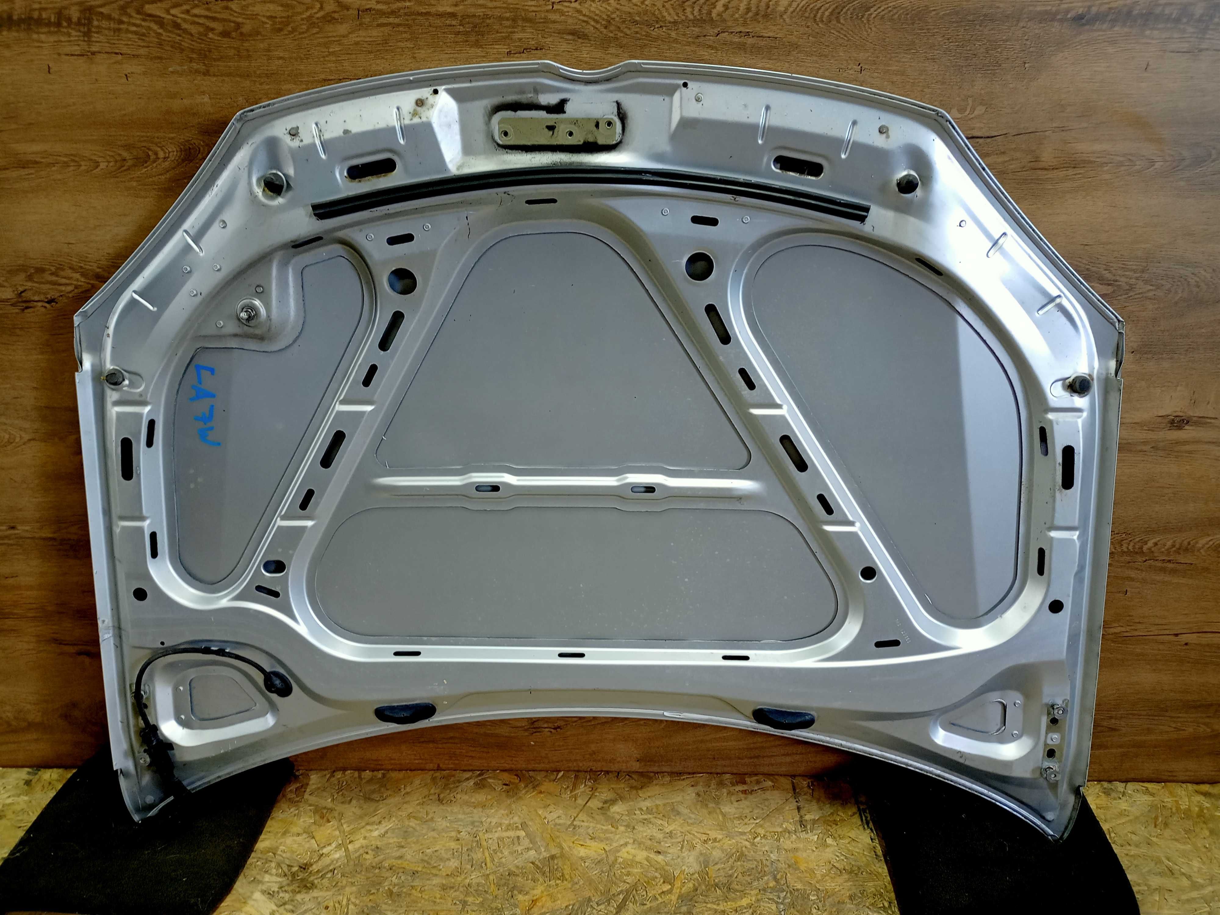 VW Volkswagen Golf 5 V Jetta maska przód przednia oryginał LA7W