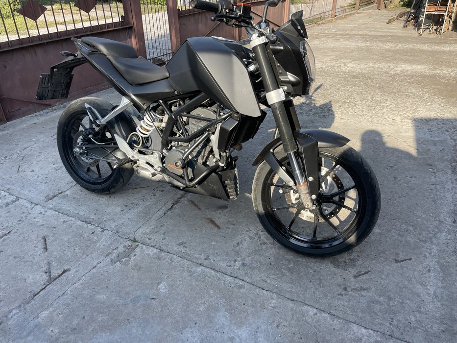 Ktm duke 200 ще австріець з ABS чорний-мат