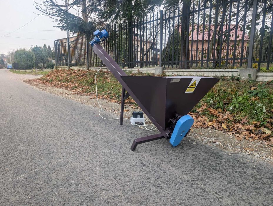 Podajnik do trocin / Materiałów sypkich żmijka