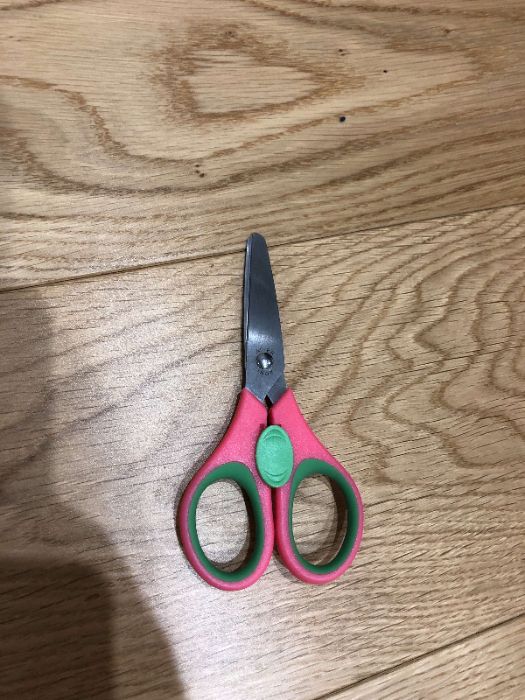 Nożyczki szkolne dla dzieci różowe - lewa rączka