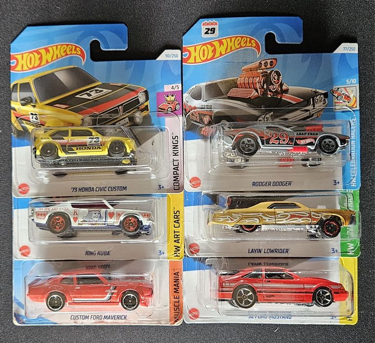 Samochodziki Hot Wheels Honda Ford Roger Lowrider Charger Porsche Kuda