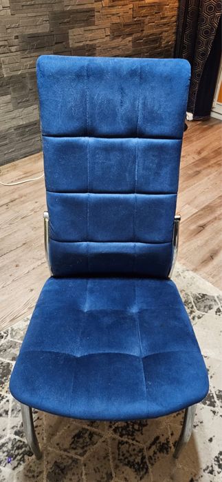 Krzesło niebieski welur