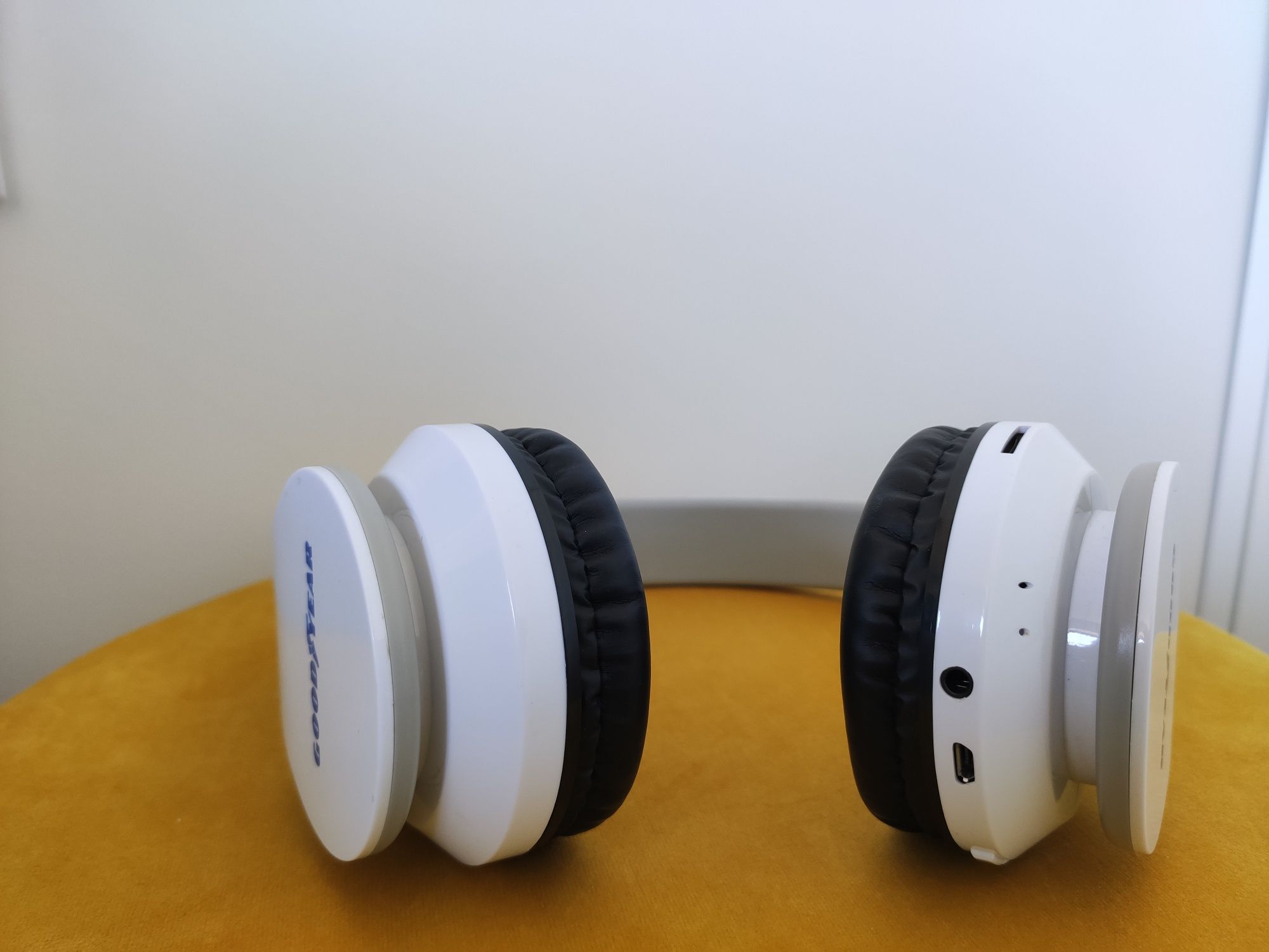 Headphones Bluetooth Branco