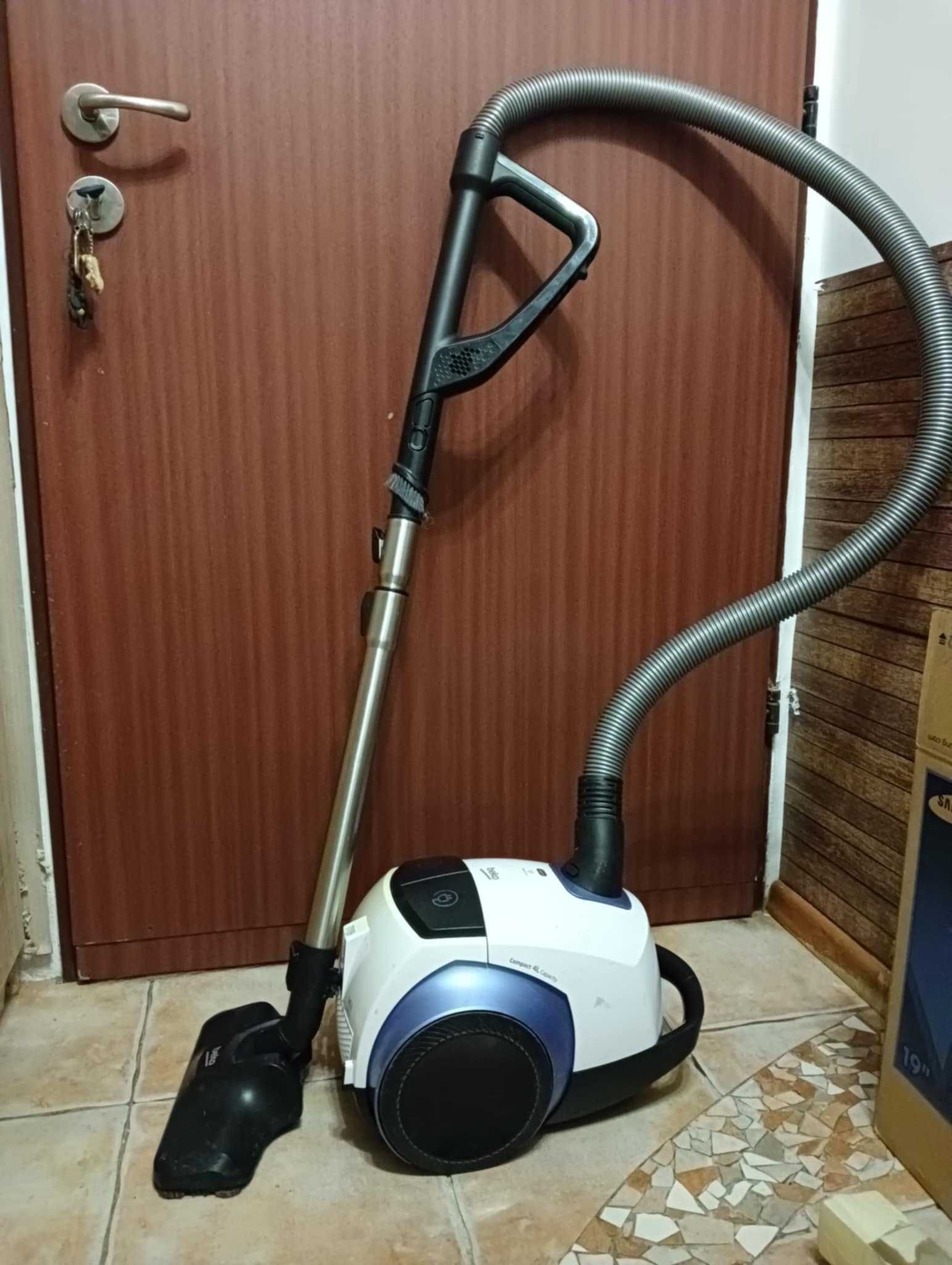 Odkurzacz  BEKO SmartSense model VCC 44822 AW  moc 800W STAN BDB
