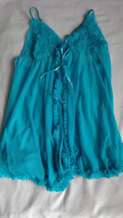 Пінюари, бюстгальтери