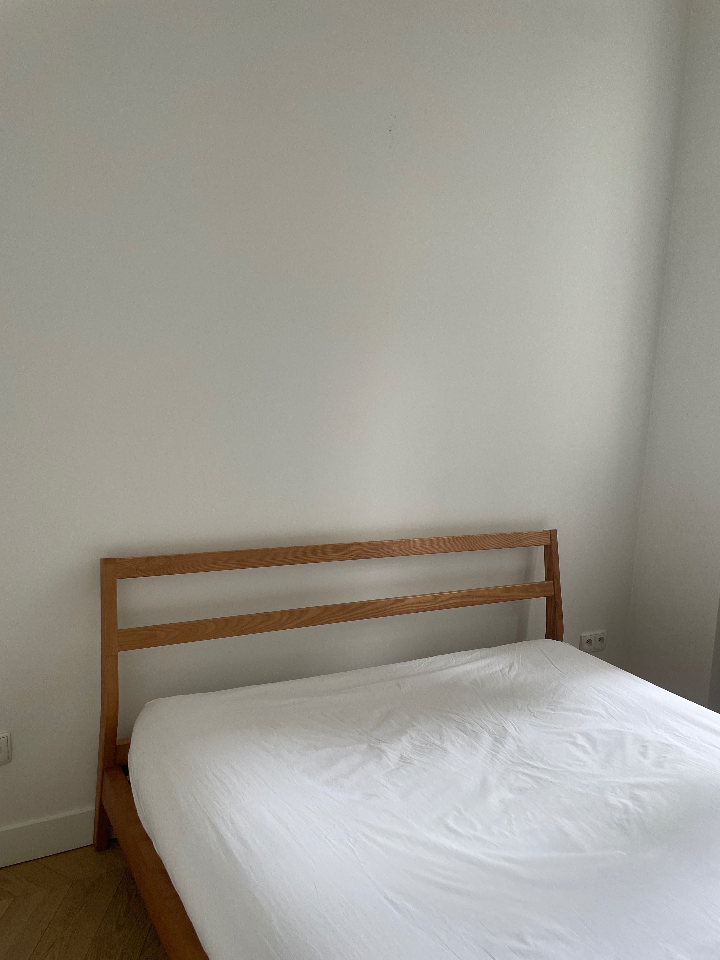 Łóżko z wezgłowiem podwójne duże 163 x 200. Debowe. Muji.
