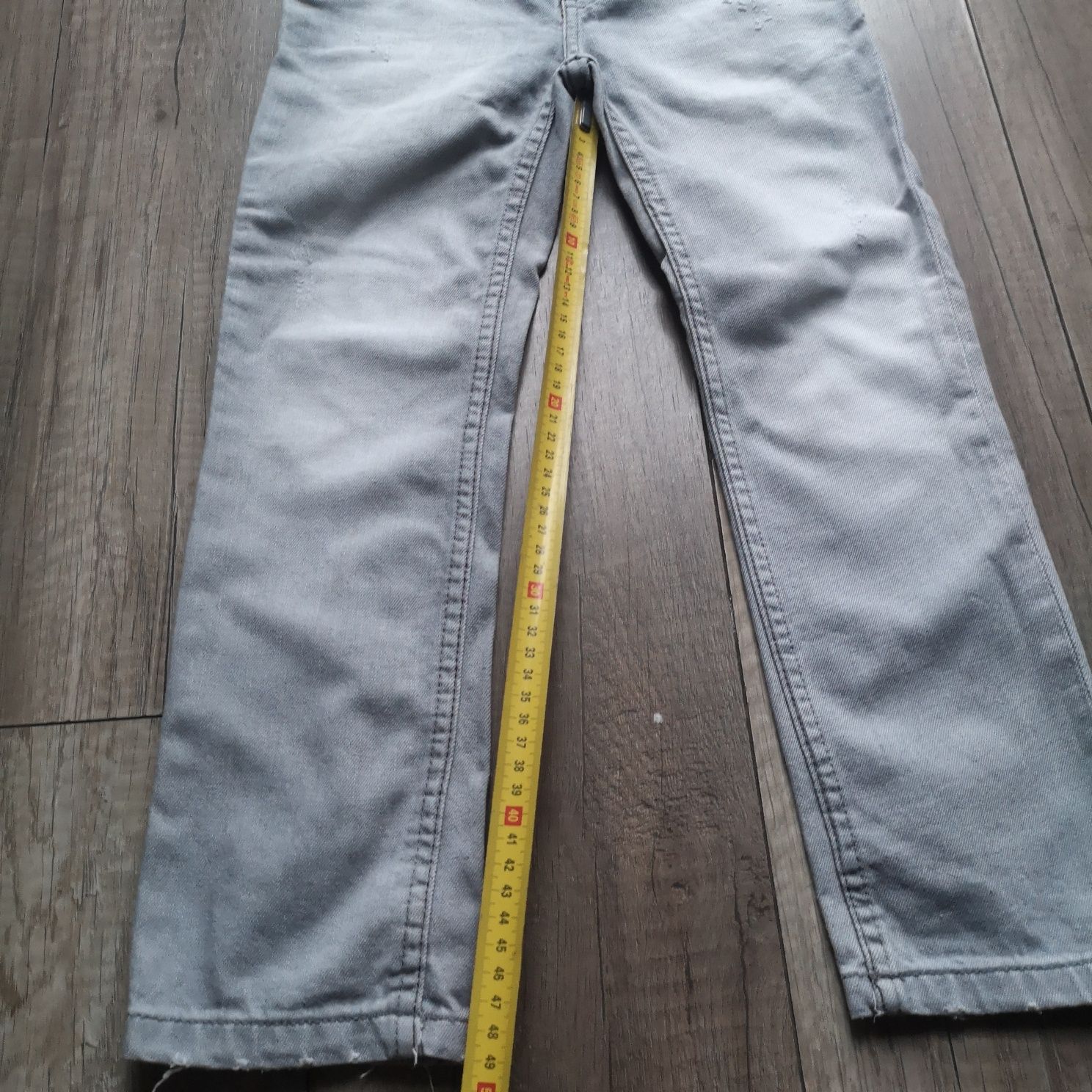 Szare jeansy na 5-6 lat (110-116 cm) NEXT