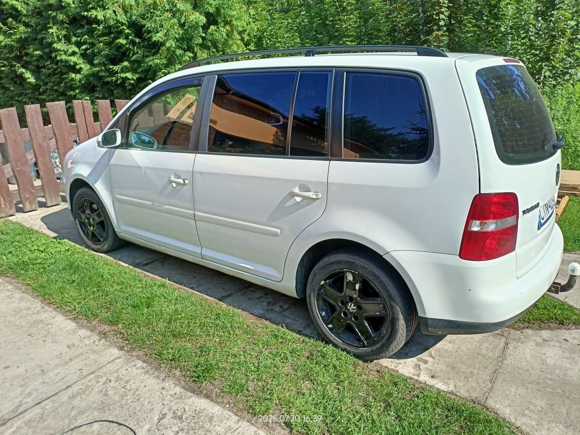 VW Touran 2006r od osoby prywatnej