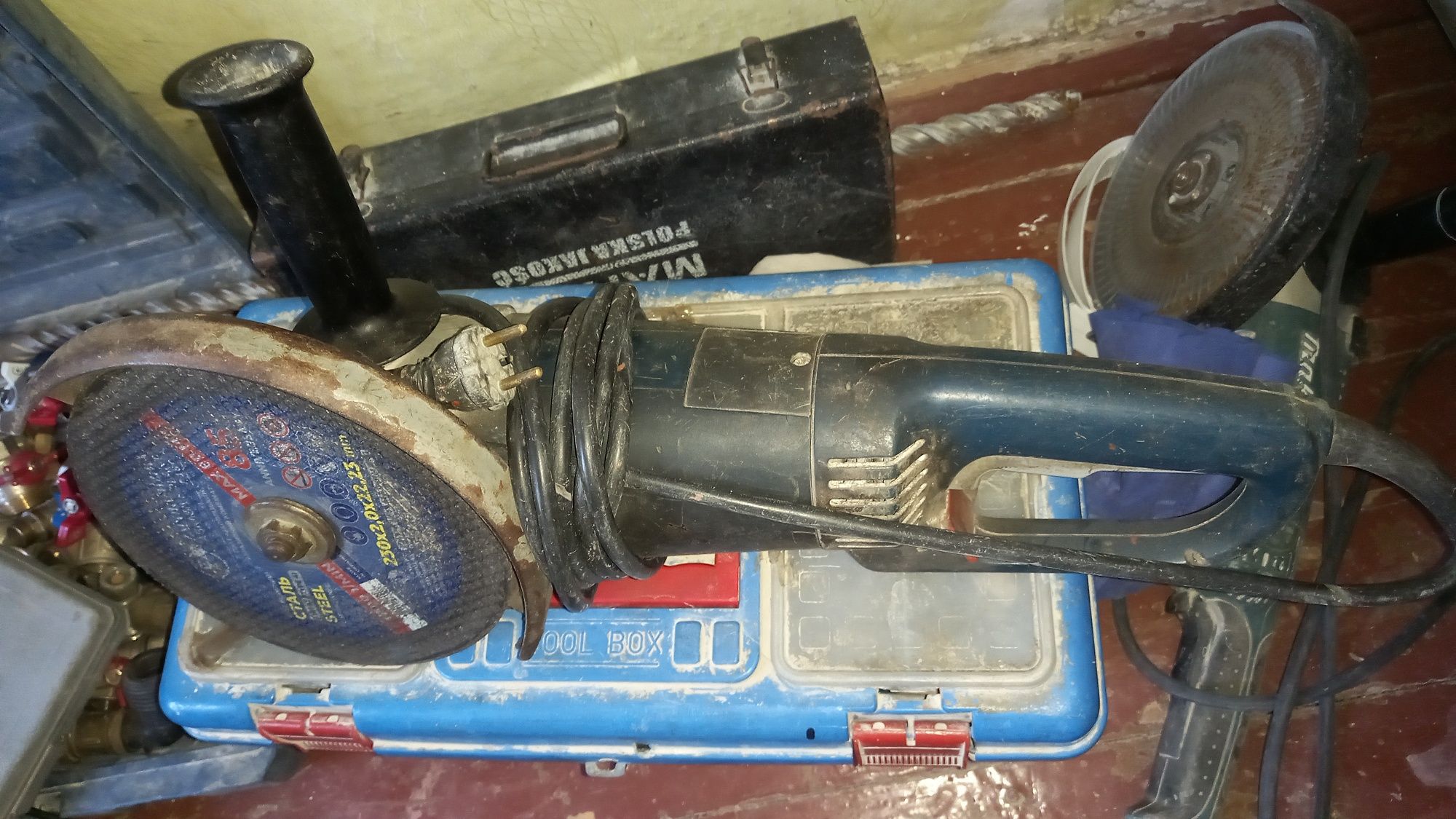 Болгарка "BOSCH" 230 Б/У продам либо меняю
