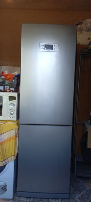 Холодильник  Л.ж.Ноуфрост