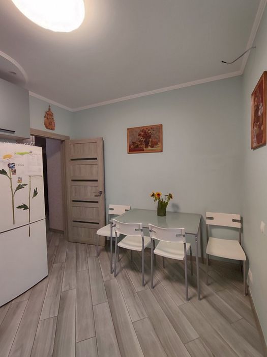 ПРОДАЖ двокімнатної квартири з сучасним ремонтом