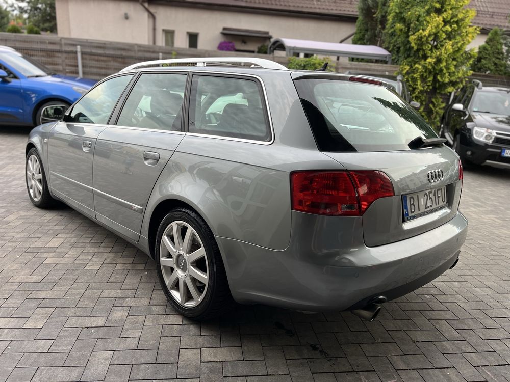 Audi A4 3,2 Quattro, bogate wyposazenie