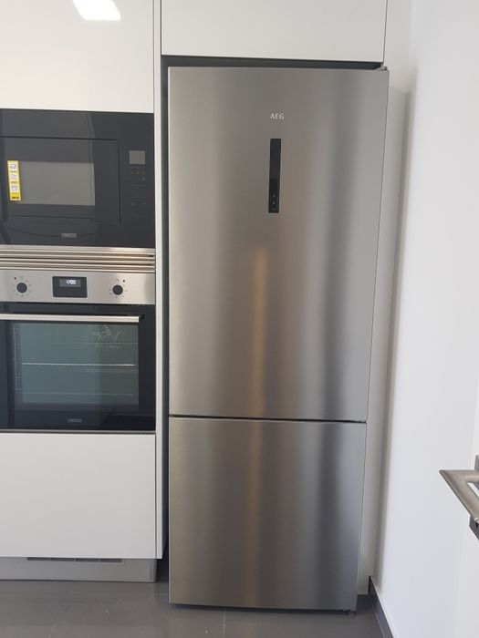 AEG Combinado de livre instalação NOVO