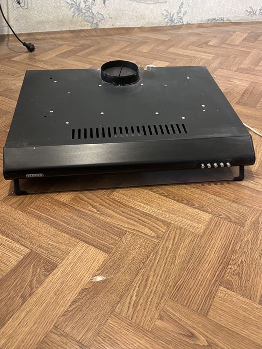 Витяжка eleyus 60 чорна