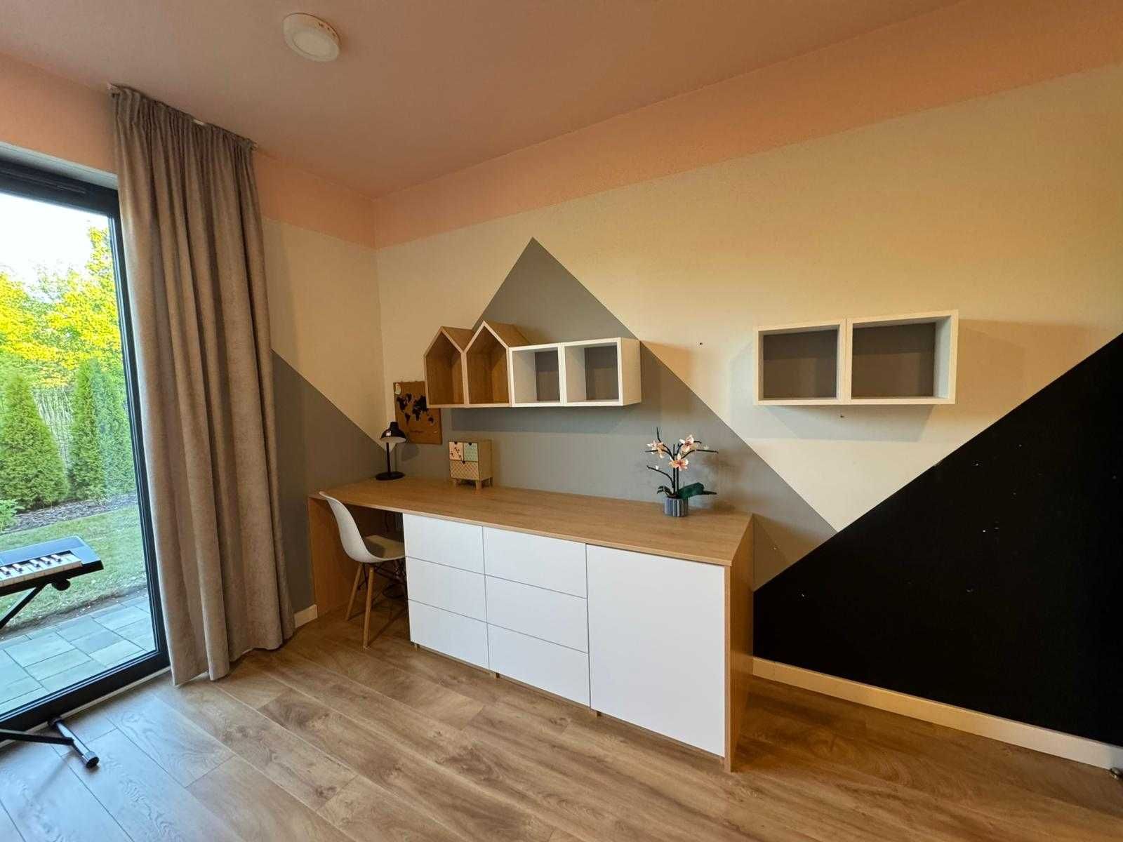 Meble dla dziewczynki łóżko , biurko , półki , szuflady