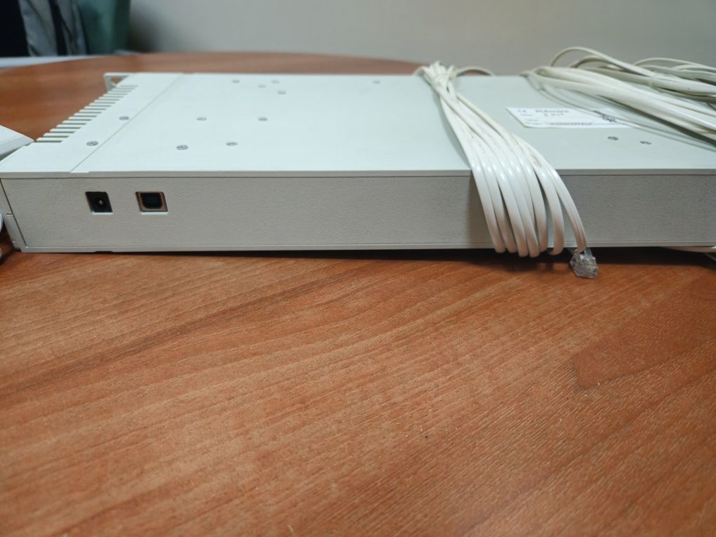 Nagrywarka rozmów Zetkom R 4 mini, 8 linii analogowa, używana