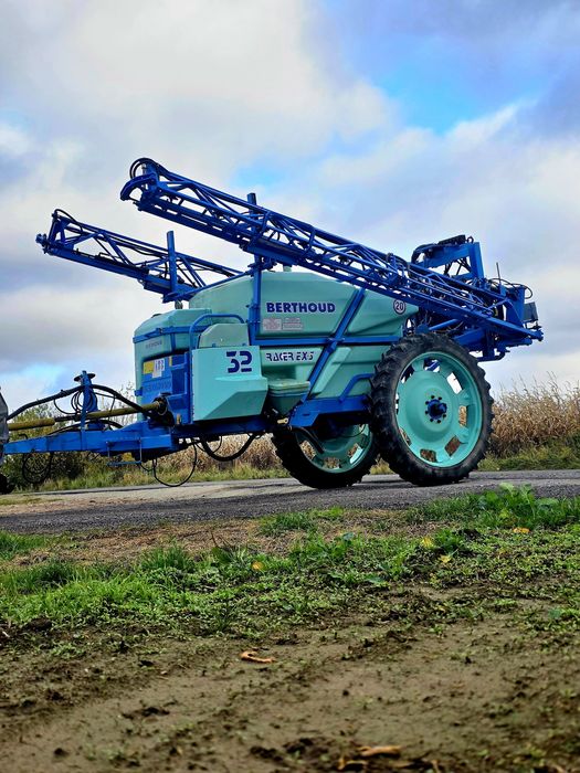 Opryskiwacz Ciągany Berthoud Major Racer 3200l 21m/18m/15m SKRETNY