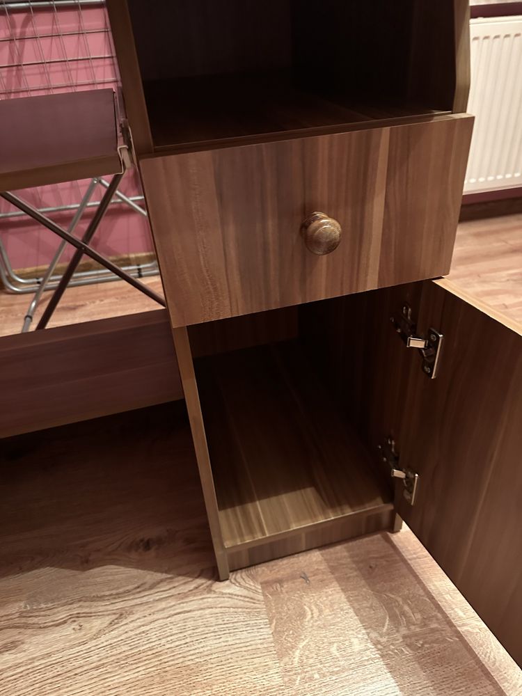 biurko solidne drewniane