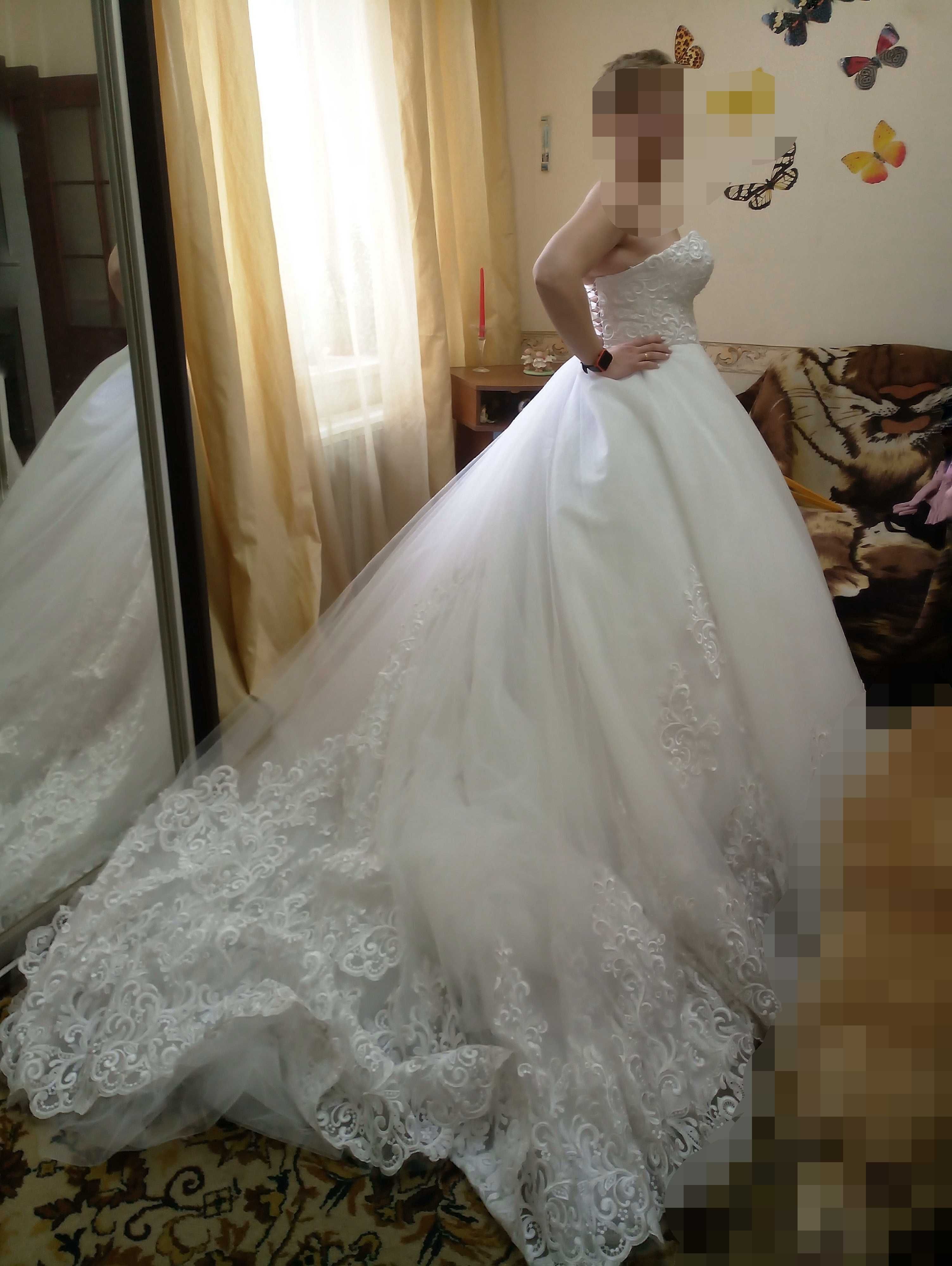 Весільна сукня розмір 44-46 S-M