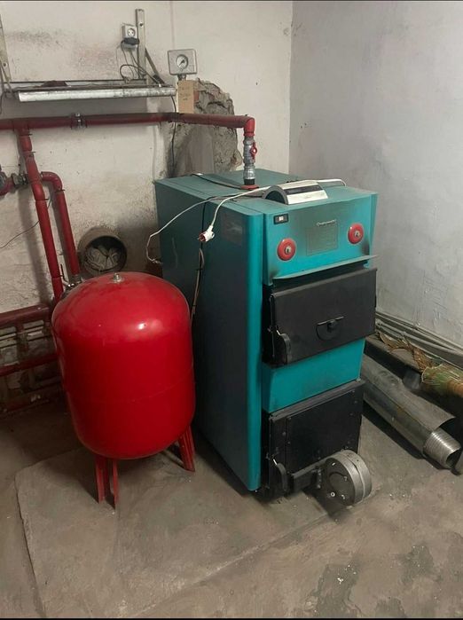 Продам виробниче приміщення, с. Шоломінь