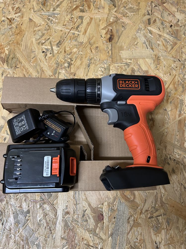 Wkrętarka black+decker 18V jak nowa.