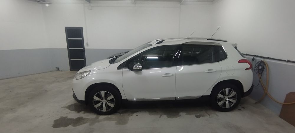 Peugeot 2008 Allure 115 CV 1.6
