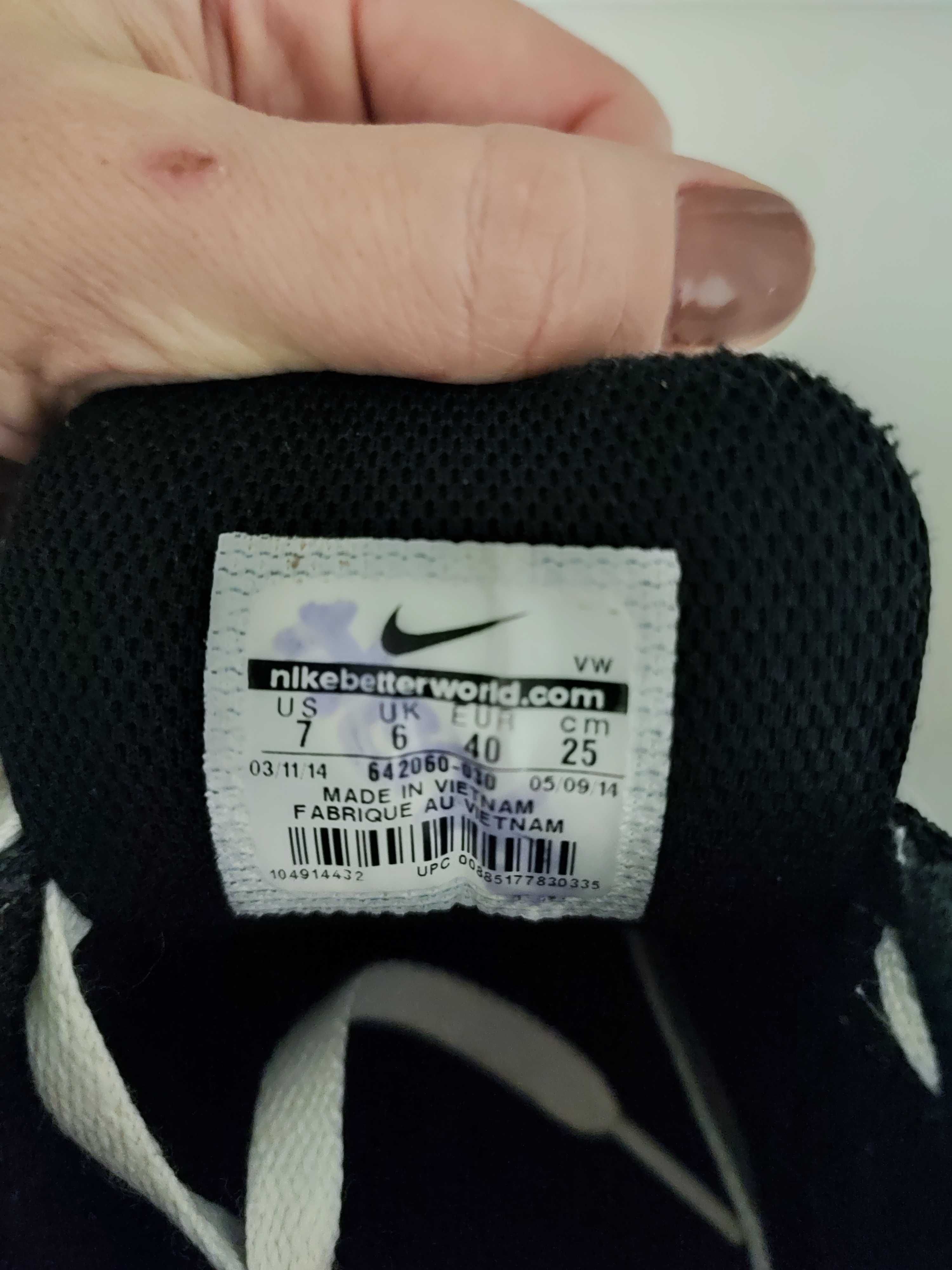 Продам кросівки Nike унісекс, розмір 38-39