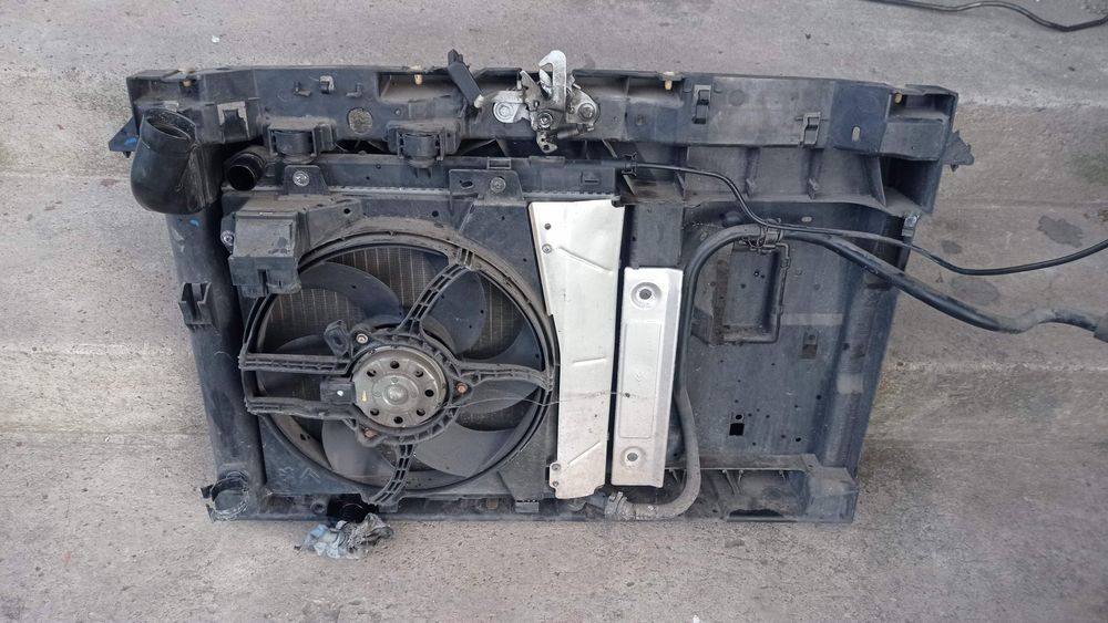 Chłodnica wody, klimatyzacji,pas przedni Citroen C2 1.1 Ben 2008 rok