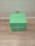 Ferro de engomar de vapor vertical com base